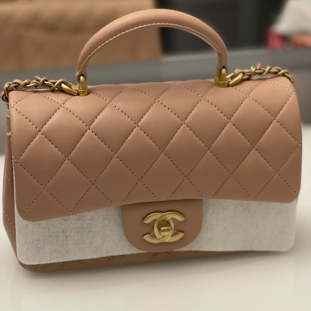 ❤️SOLD❤️Chanel 21A beige mini rectangle with handle - Picture 4 of 4